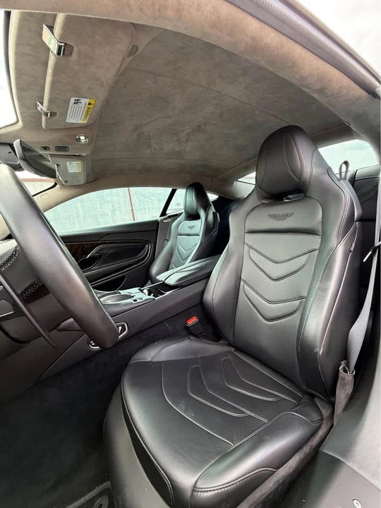 2019 Aston Martin DBS Superleggera - Image 12 of 13