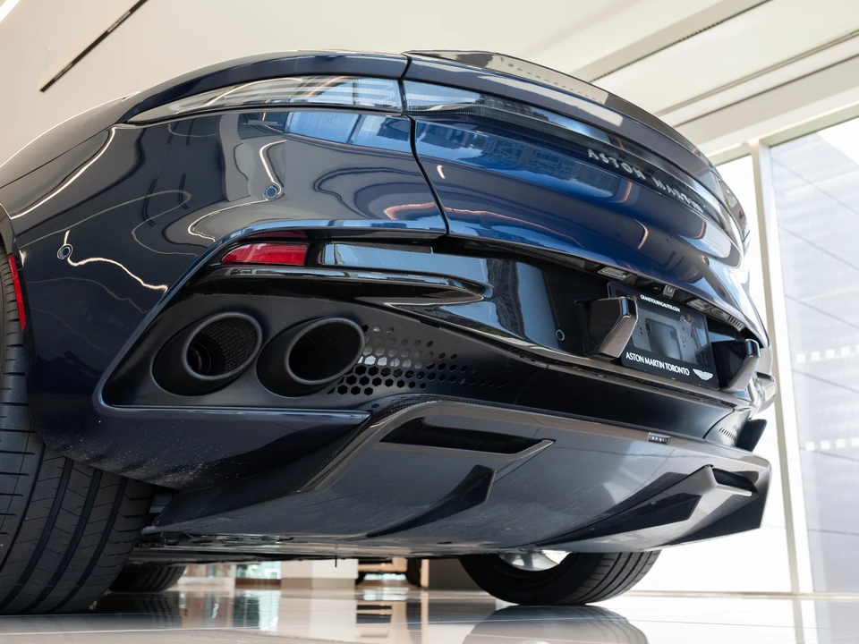 2019 Aston Martin DBS Superleggera - Image 24 of 31