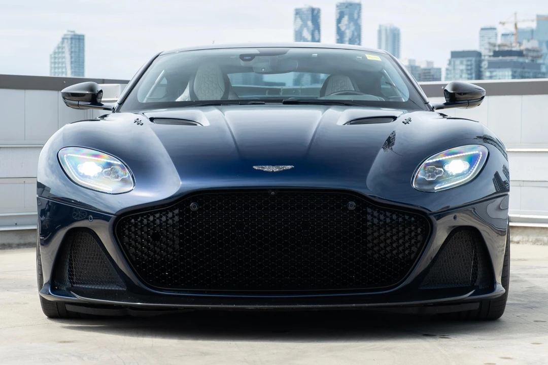2019 Aston Martin DBS Superleggera - Image 2 of 31