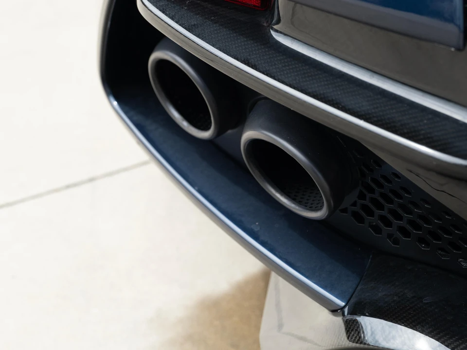 2019 Aston Martin DBS Superleggera - Image 27 of 31