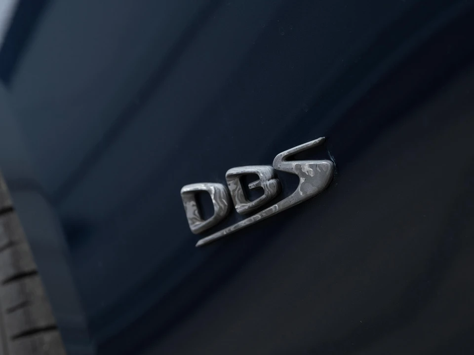 2019 Aston Martin DBS Superleggera - Image 18 of 31
