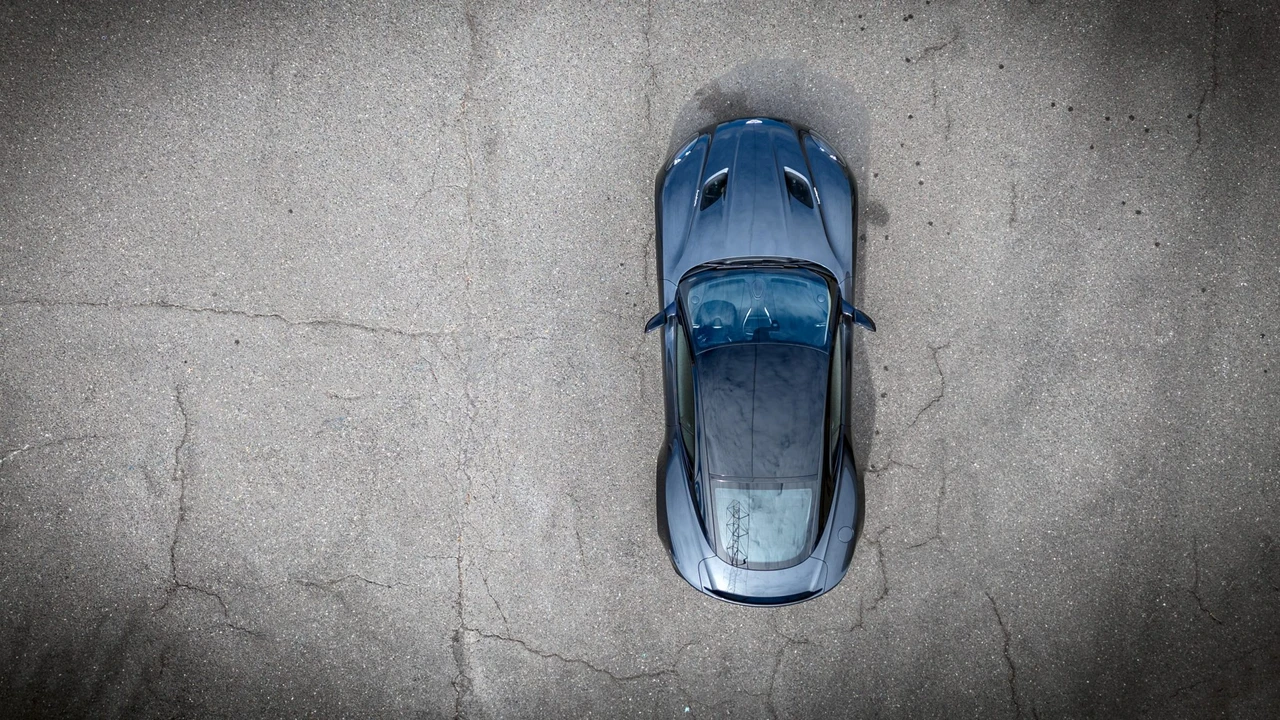 2019 Aston Martin DBS Superleggera - Image 18 of 31