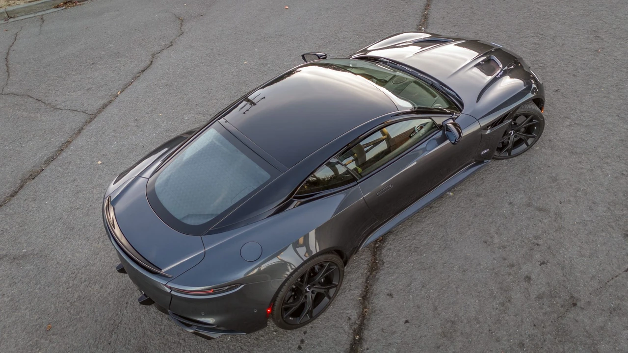 2019 Aston Martin DBS Superleggera - Image 26 of 31