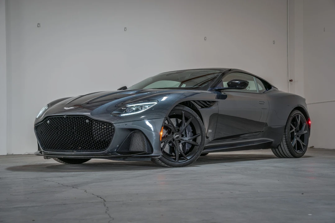 2019 Aston Martin DBS Superleggera - Image 4 of 31