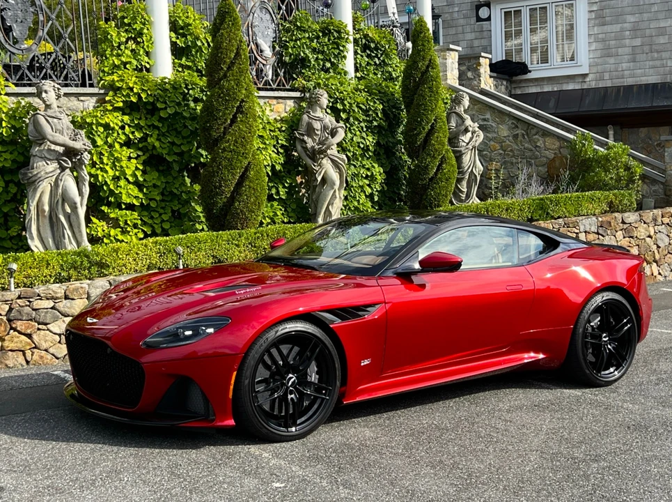 2019 Aston Martin DBS Superleggera - Image 29 of 31