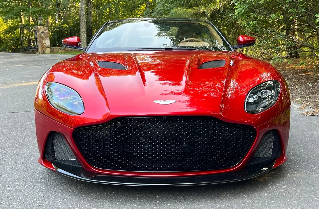 2019 Aston Martin DBS Superleggera - Image 5 of 31