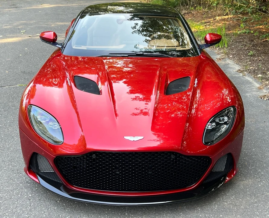 2019 Aston Martin DBS Superleggera - Image 25 of 31