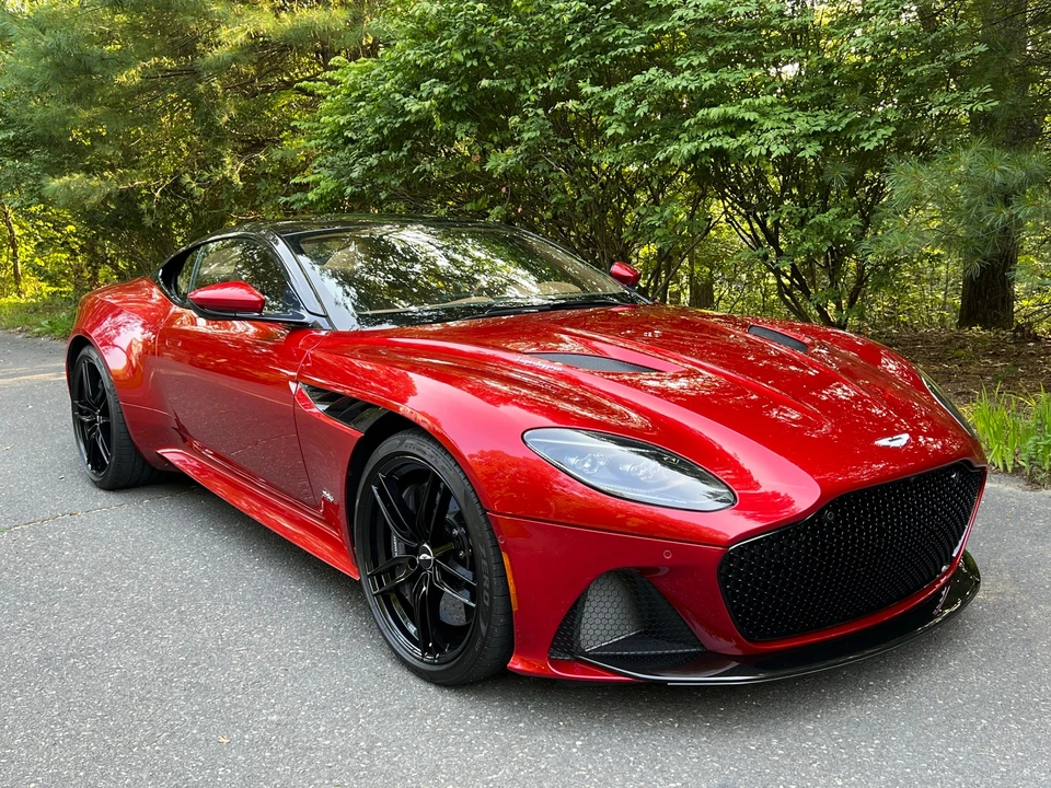 2019 Aston Martin DBS Superleggera - Image 3 of 31