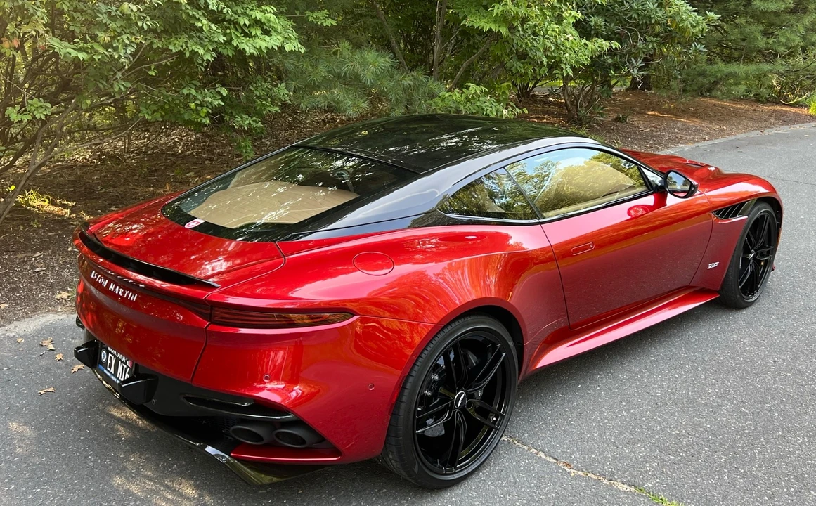 2019 Aston Martin DBS Superleggera - Image 20 of 31
