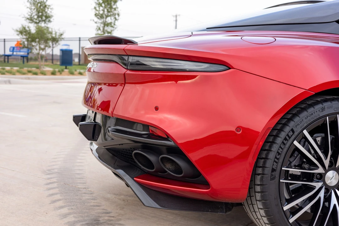 2019 Aston Martin DBS Superleggera - Image 31 of 31