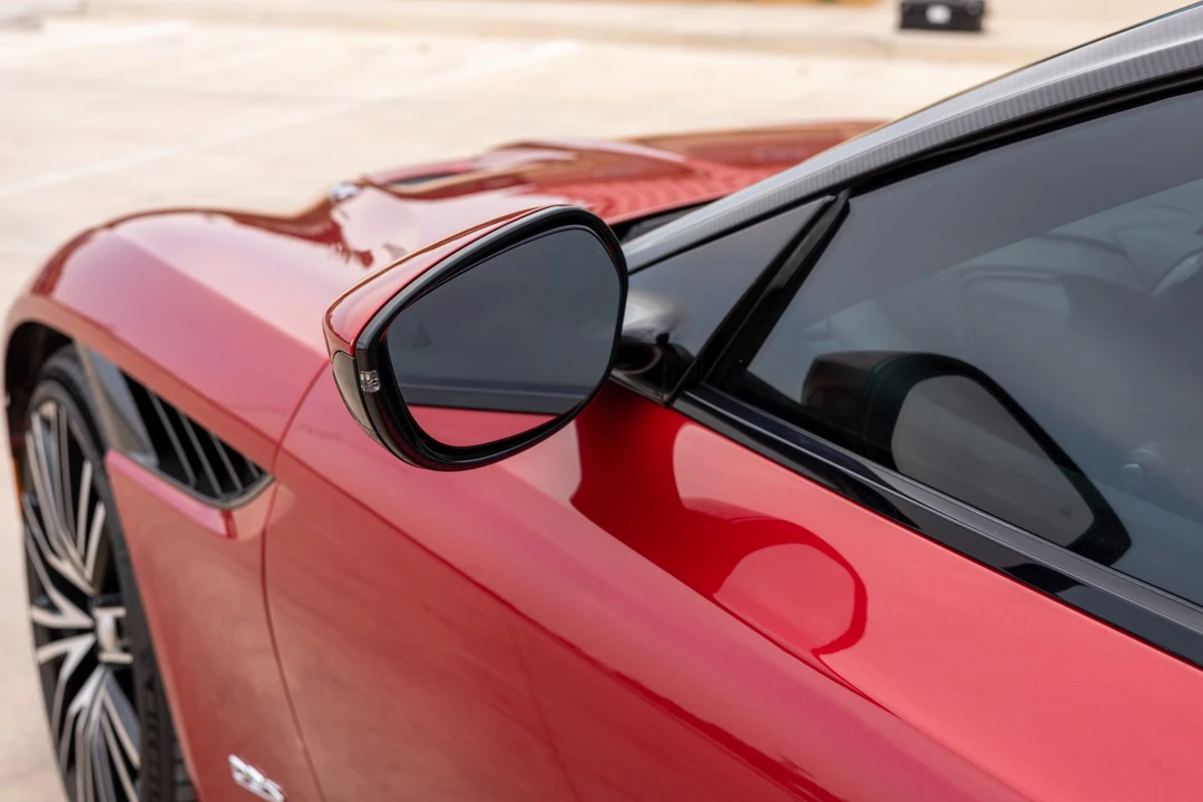 2019 Aston Martin DBS Superleggera - Image 24 of 31