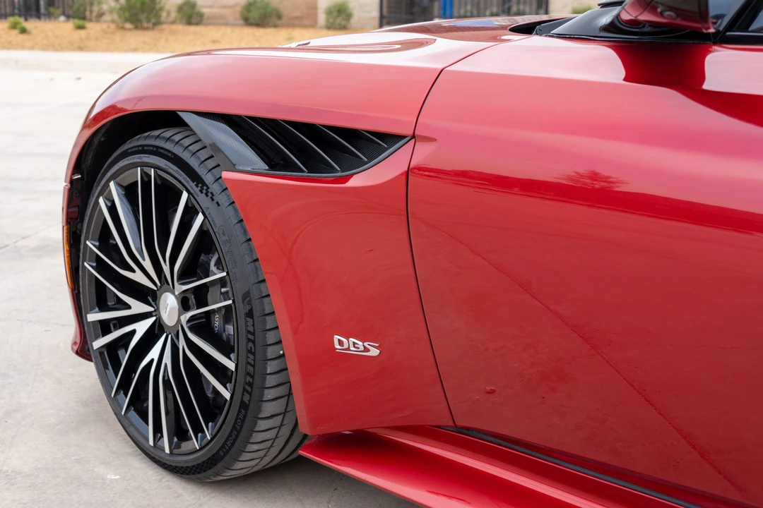 2019 Aston Martin DBS Superleggera - Image 23 of 31