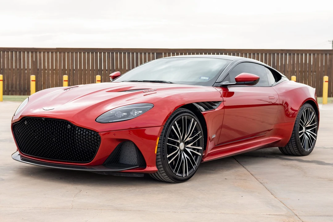 2019 Aston Martin DBS Superleggera - Image 2 of 31