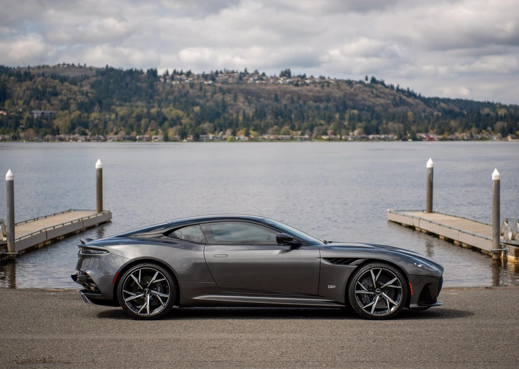 2019 Aston Martin DBS Superleggera - Image 6 of 31