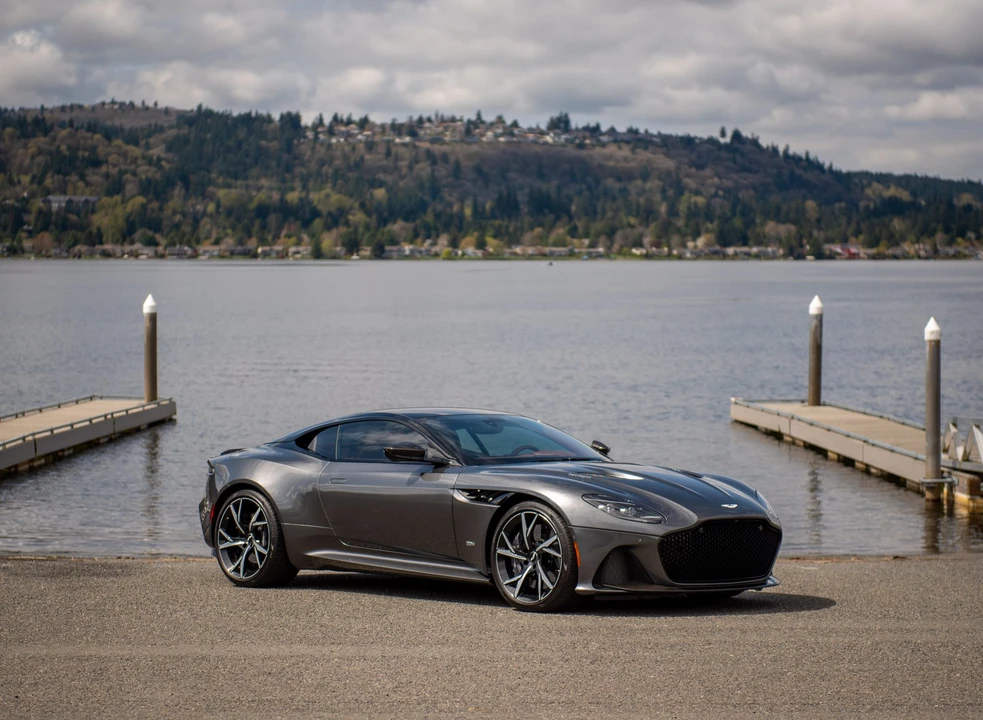2019 Aston Martin DBS Superleggera - Image 7 of 31