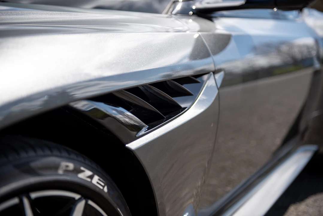2019 Aston Martin DBS Superleggera - Image 29 of 31