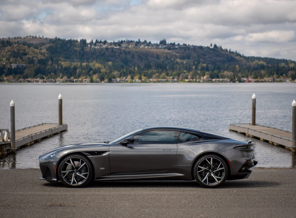 2019 Aston Martin DBS Superleggera - Image 3 of 31