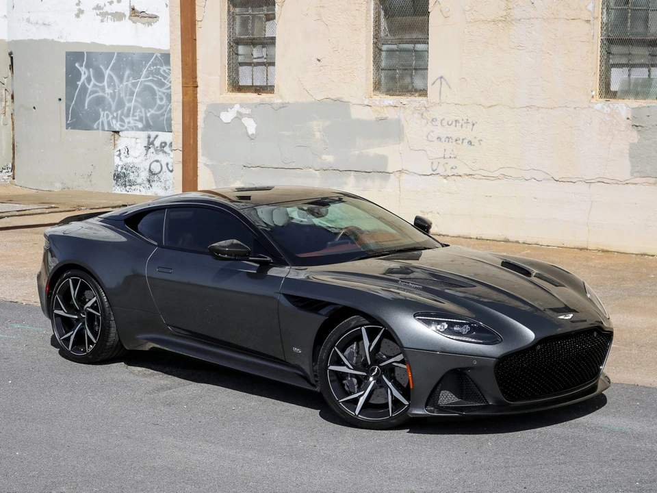 2019 Aston Martin DBS Superleggera - Image 11 of 31