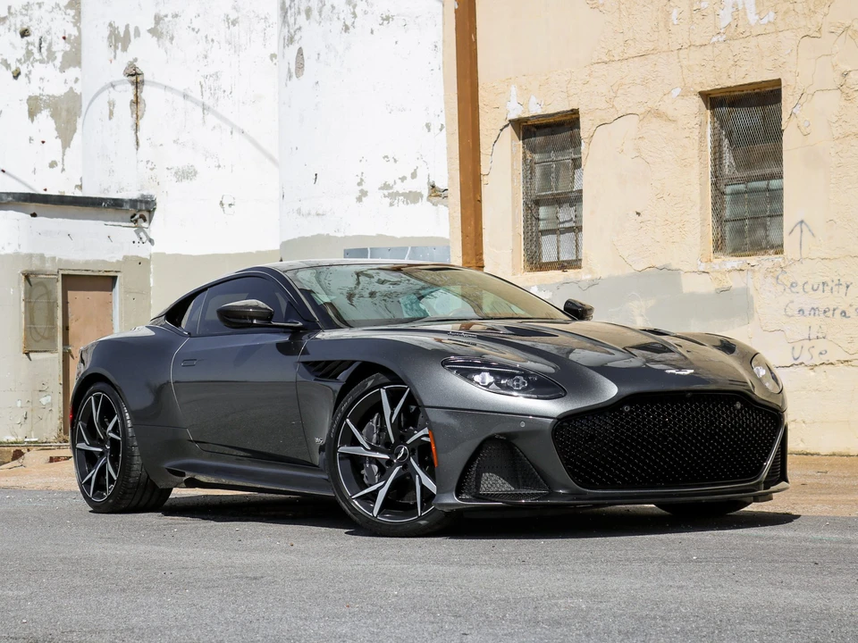 2019 Aston Martin DBS Superleggera - Image 9 of 31