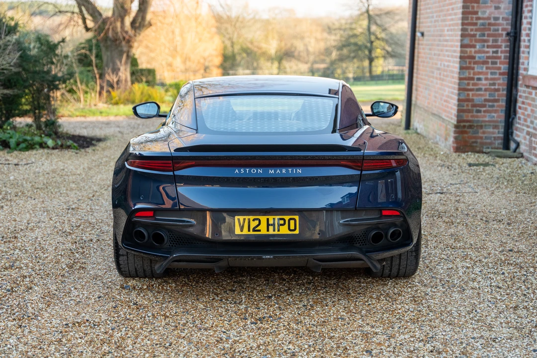 2019 Aston Martin DBS Superleggera - Image 17 of 31