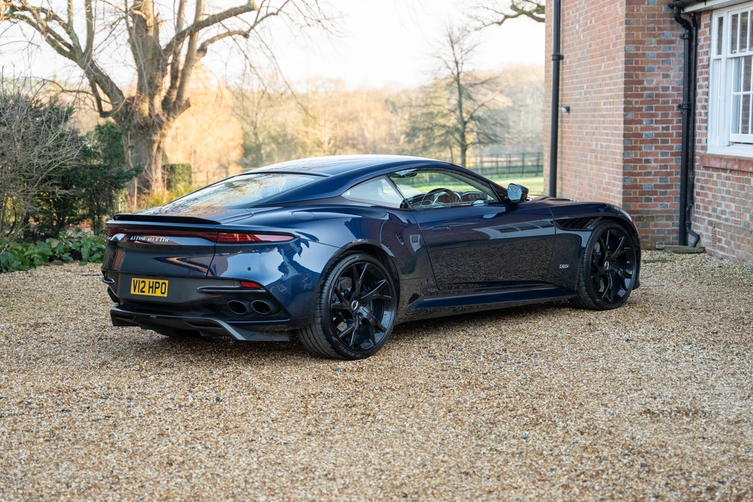 2019 Aston Martin DBS Superleggera - Image 18 of 31
