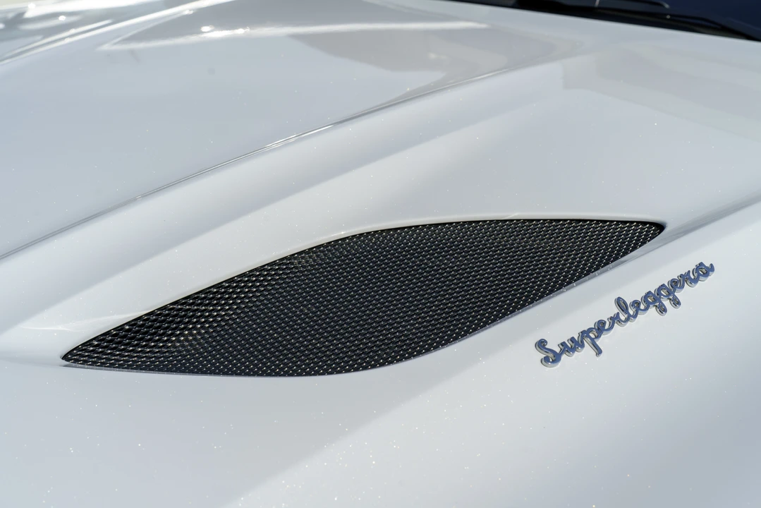 2019 Aston Martin DBS Superleggera - Image 22 of 31