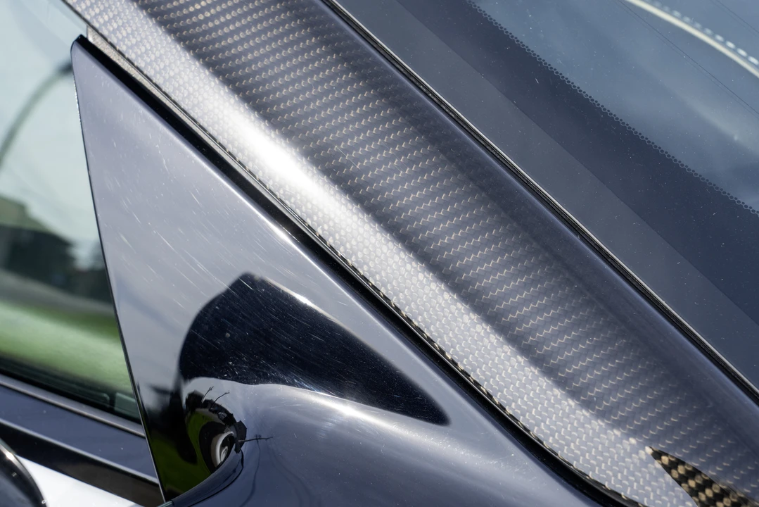2019 Aston Martin DBS Superleggera - Image 12 of 31
