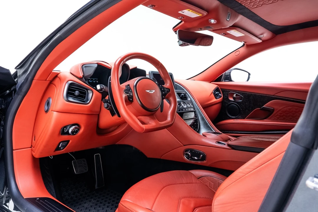 2019 Aston Martin DBS Superleggera - Image 2 of 21