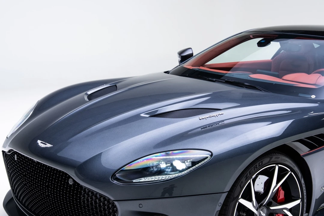 2019 Aston Martin DBS Superleggera - Image 17 of 21