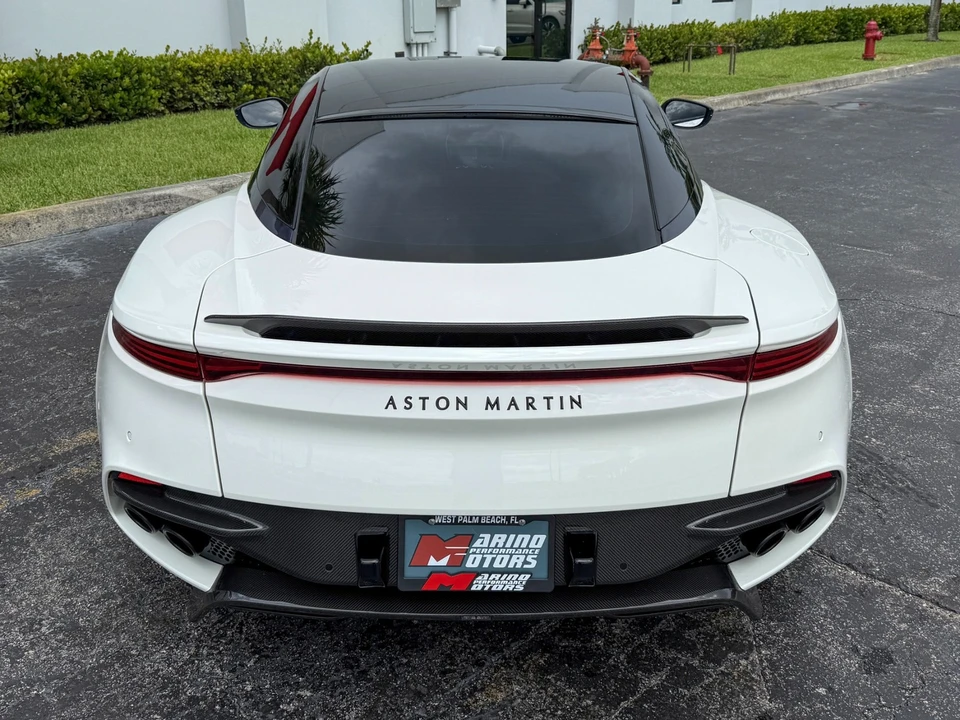 2019 Aston Martin DBS Superleggera - Image 19 of 31