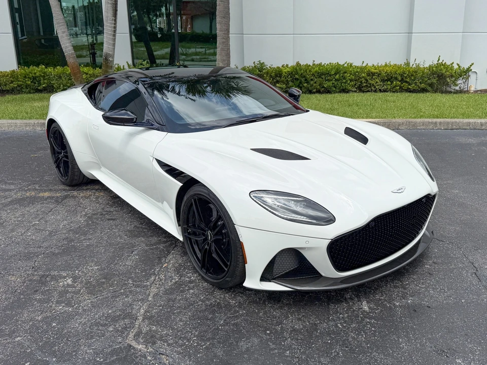 2019 Aston Martin DBS Superleggera - Image 6 of 31