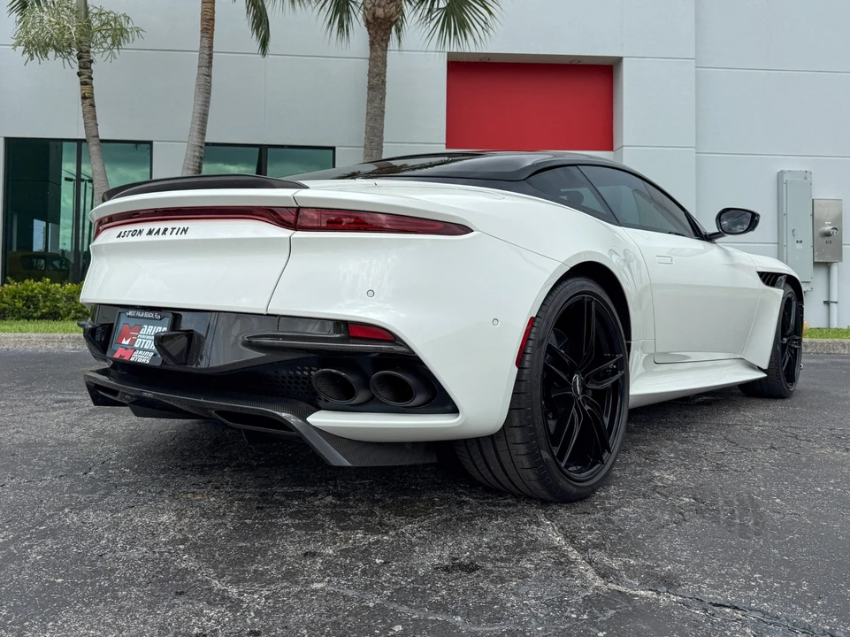 2019 Aston Martin DBS Superleggera - Image 21 of 31