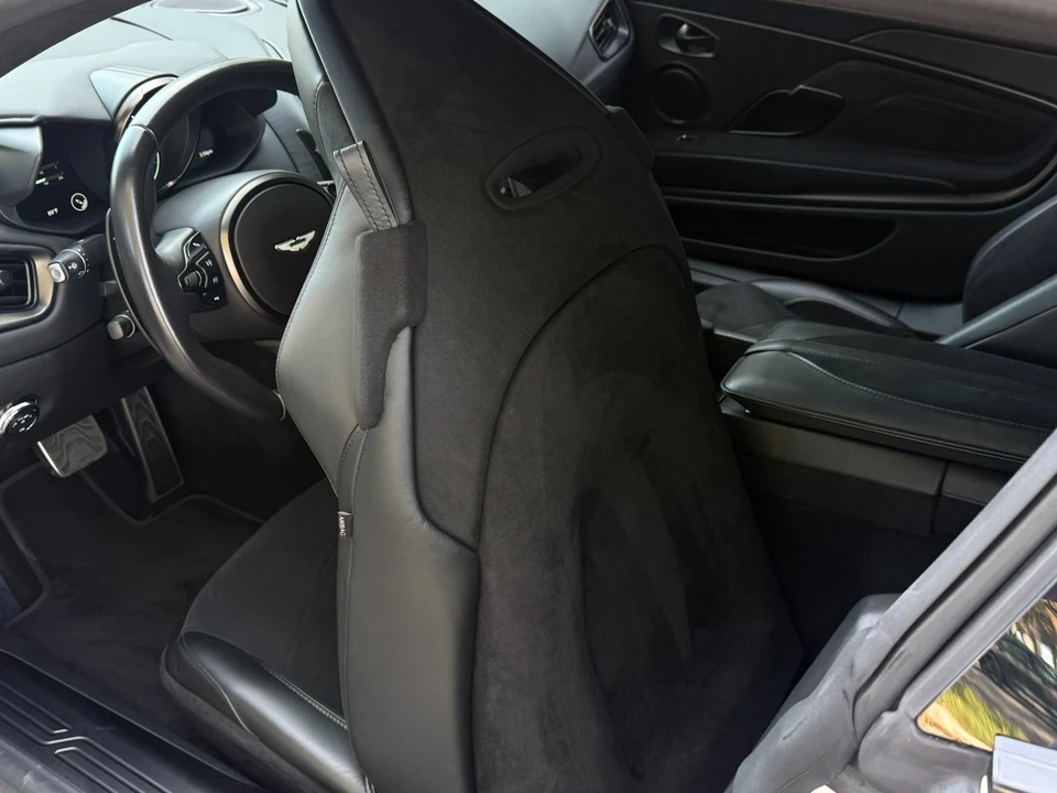 2019 Aston Martin DBS Superleggera - Image 26 of 31