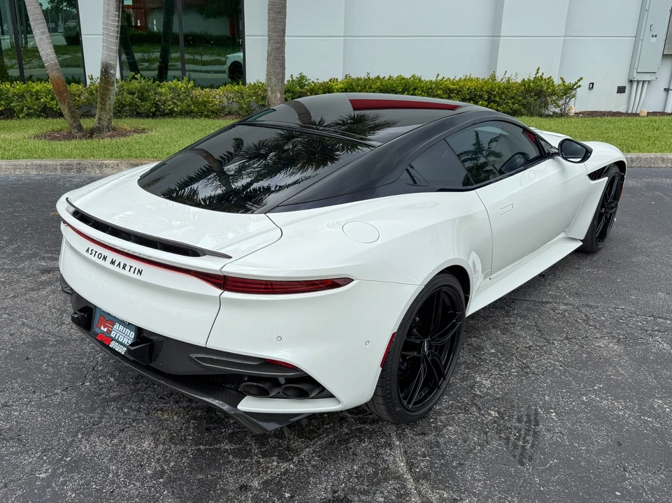 2019 Aston Martin DBS Superleggera - Image 20 of 31