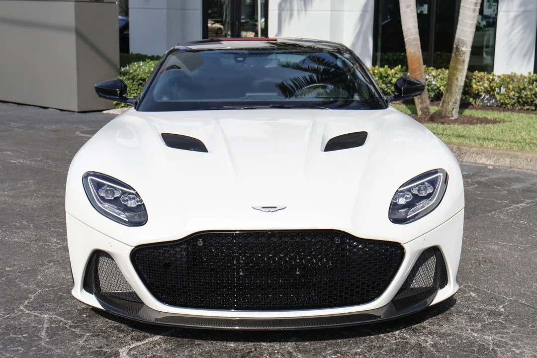 2019 Aston Martin DBS Superleggera - Image 12 of 31