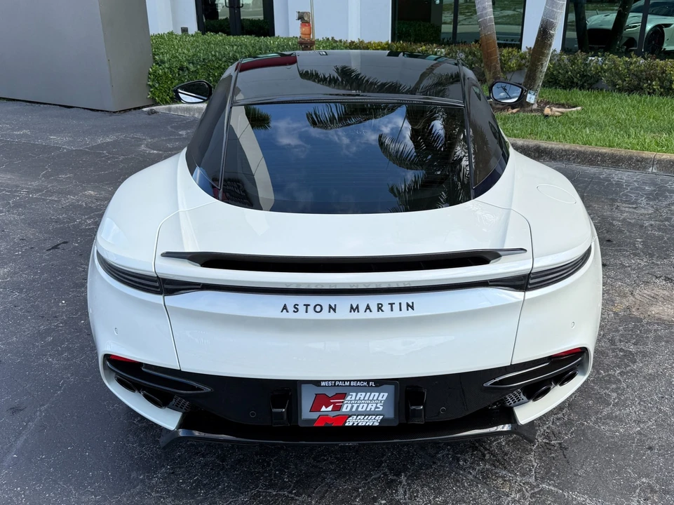 2019 Aston Martin DBS Superleggera - Image 17 of 21