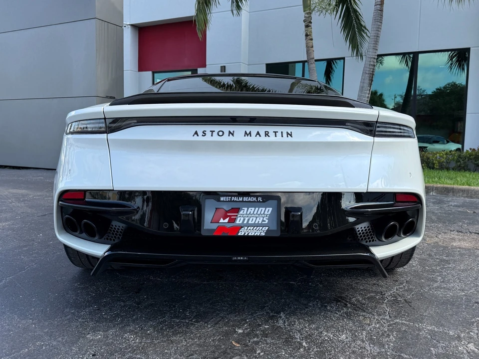 2019 Aston Martin DBS Superleggera - Image 18 of 21