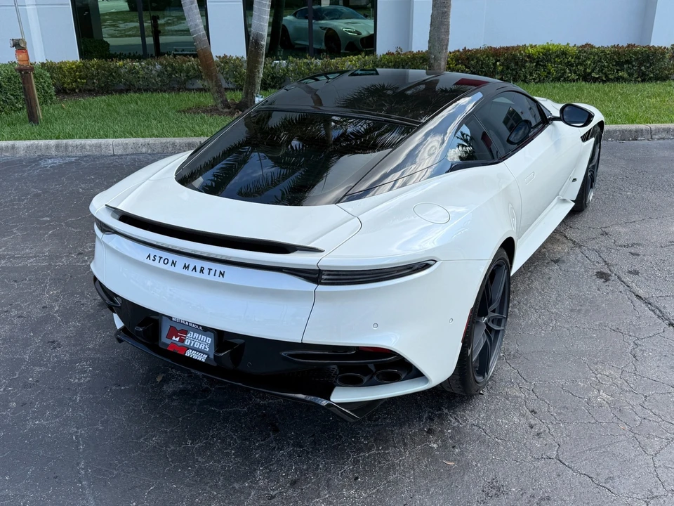 2019 Aston Martin DBS Superleggera - Image 19 of 21