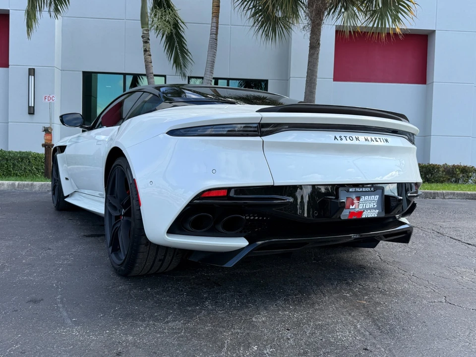 2019 Aston Martin DBS Superleggera - Image 16 of 21