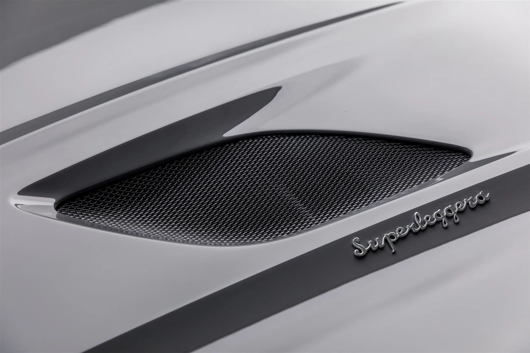 2019 Aston Martin DBS Superleggera - Image 26 of 31
