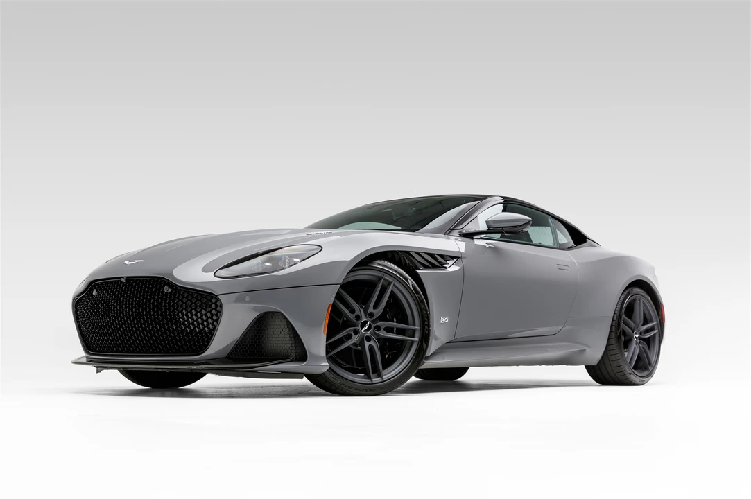 2019 Aston Martin DBS Superleggera - Image 2 of 31