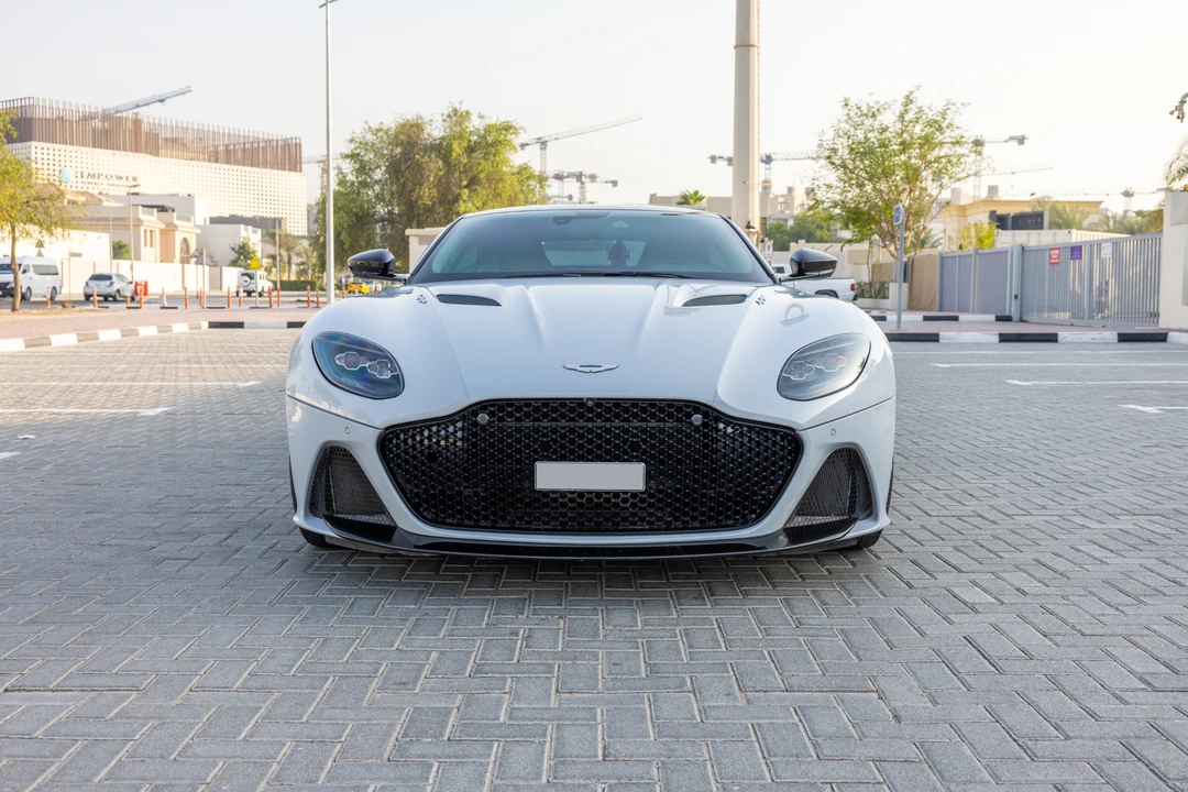 2019 Aston Martin DBS Superleggera - Image 2 of 31