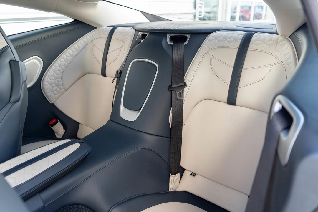 2019 Aston Martin DBS Superleggera - Image 24 of 31