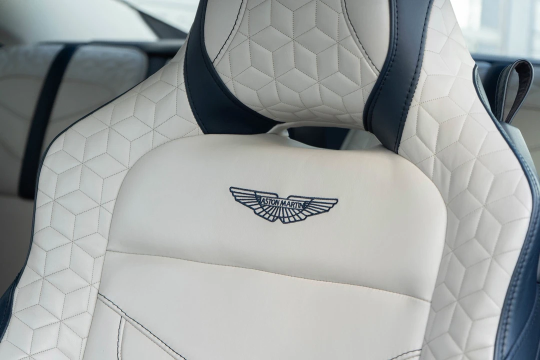 2019 Aston Martin DBS Superleggera - Image 12 of 21