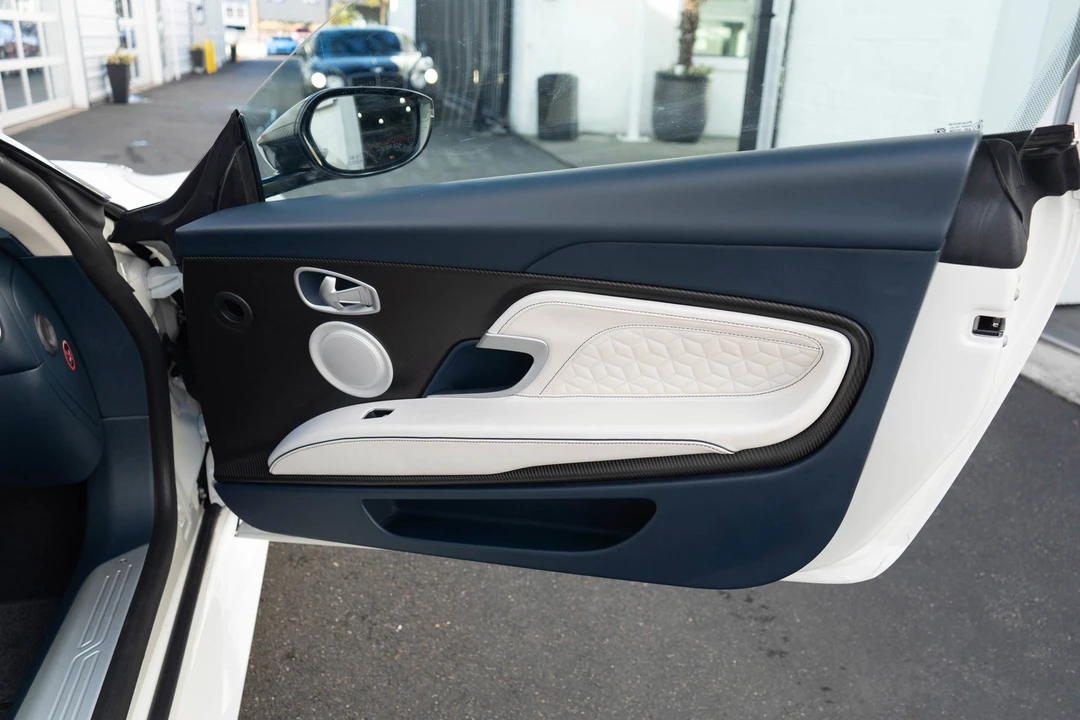 2019 Aston Martin DBS Superleggera - Image 28 of 31
