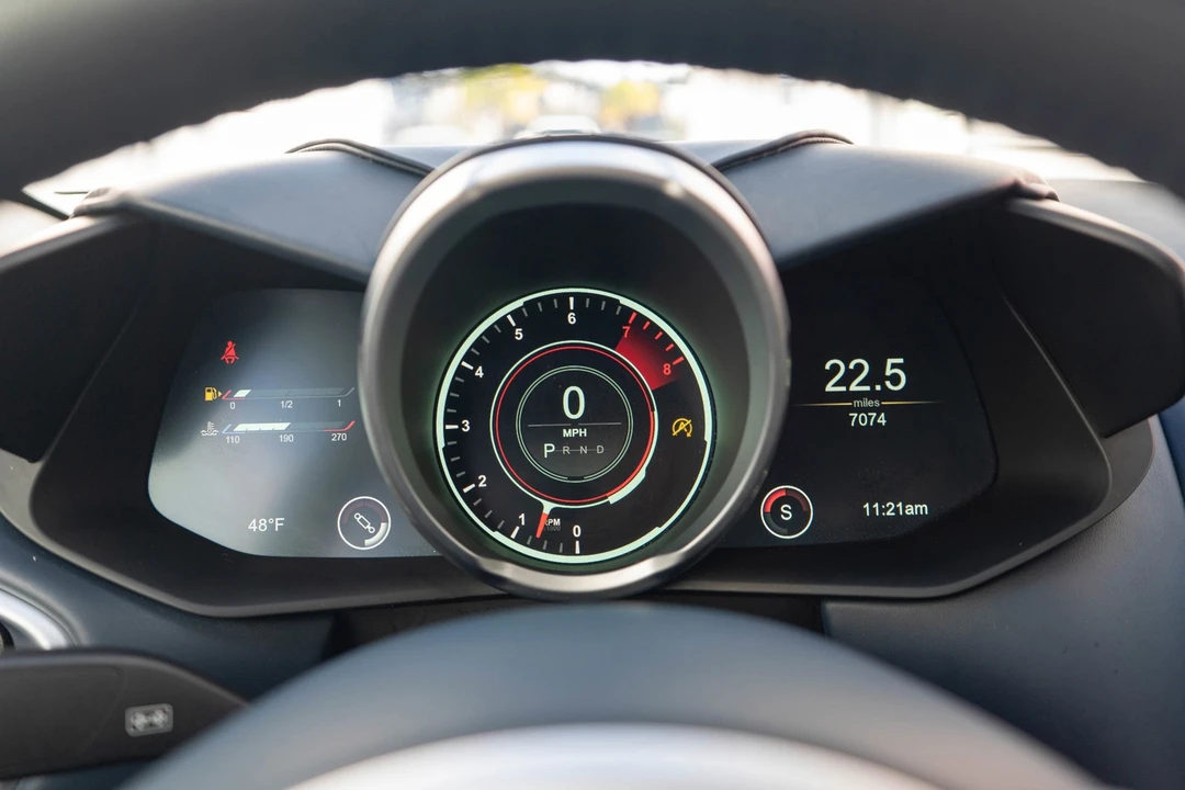 2019 Aston Martin DBS Superleggera - Image 4 of 31
