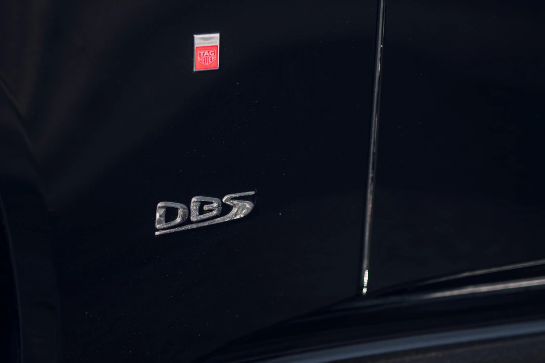 2019 Aston Martin DBS Superleggera - Image 27 of 31