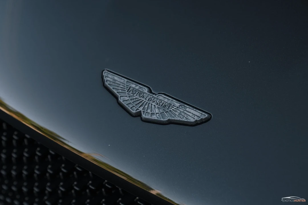 2019 Aston Martin DBS Superleggera - Image 6 of 12