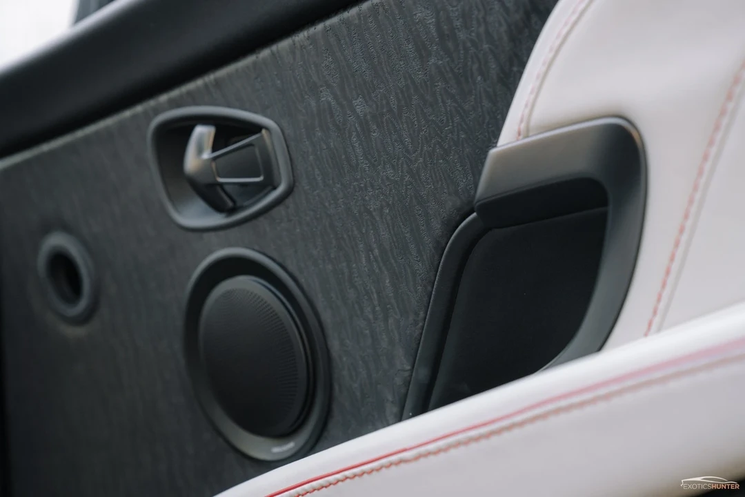 2019 Aston Martin DBS Superleggera - Image 12 of 12