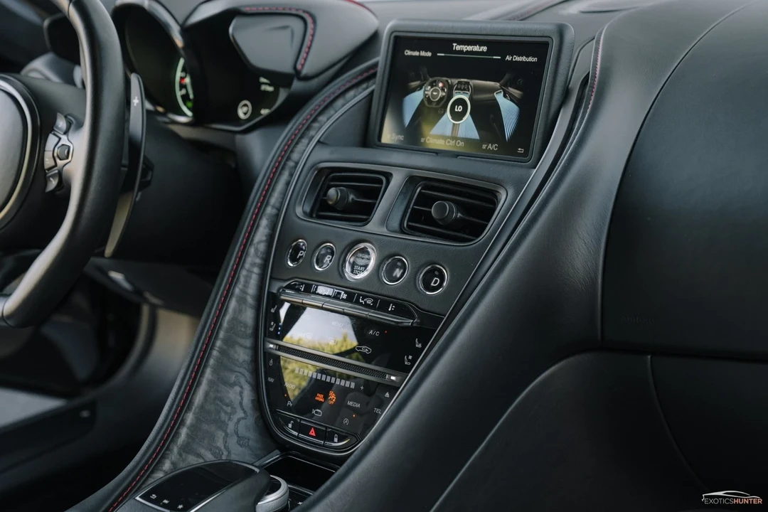 2019 Aston Martin DBS Superleggera - Image 11 of 12